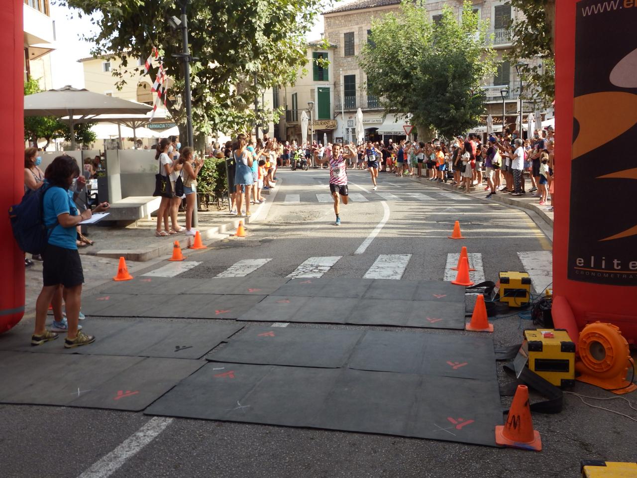 Lila Benabarre i Joan Navarro guanyen la Cursa Popular Ciutat de Sóller