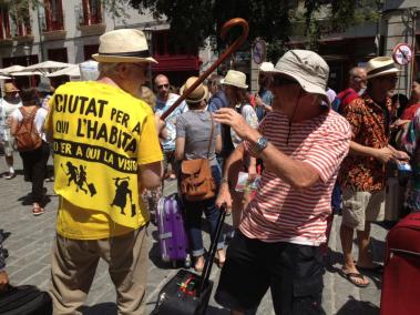 Més de 200 persones han inaugurat el ‘Carril Guiri’.