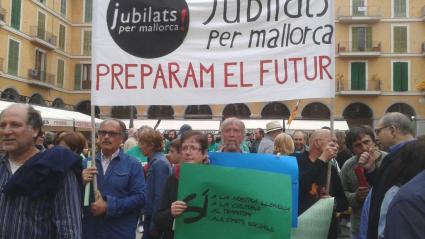 Jubilats per Mallorca i els Padrins Flauta critiquen la contractació dels càrrecs de confiança