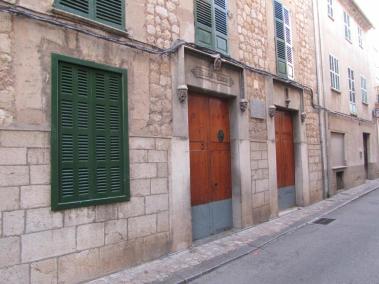 Les monges obriren l'escola fa 115 anys. Ara la traspassen a la Fundació, però el col·legi segueix.