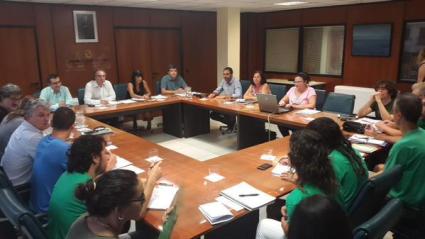 La Conselleria rectifica i afegeix 36 noves places per a «minimitzar» els efectes de la LOMQE