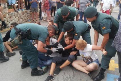 L'activista detinguda ja ha quedat en llibertat. 
