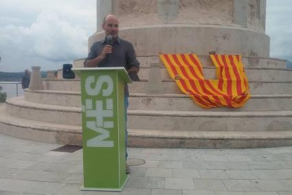 Antoni Verger recorda en el pregó del desembarcament que ell va ser «un nin castellanoparlant»