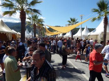 Molta gent i bon temps a la Fira de la Mar d'aquest cap de setmana