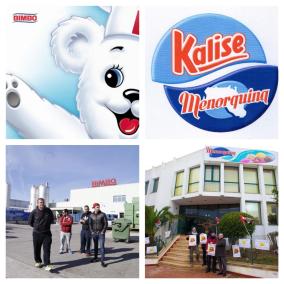 Treballadors de les empreses Bimbo i Kalise-Menorquina davant les seves fàbriques.