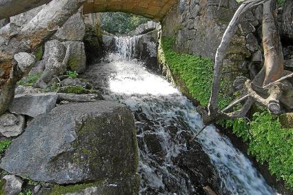 MALLORCA. AGUA. EL AGUA DE SA COSTERA ABASTECE PALMA.