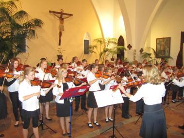 Un moment del concert dels joves músics.