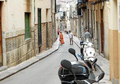 El carrer de sa Mar es pavimentarà amb llambordes i s'anivellarà amb les voravies