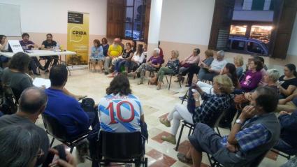 El Casal de Barri s'Escorxador de Palma ha acollit la primera assemblea oberta per configurar una candidatura municipalista i rupturista.