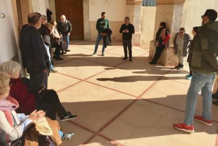 Moreno s'ha reunit aquest dissabte amb els veïns del barri dels Molins, una de les zones més peculiars d'Inca.