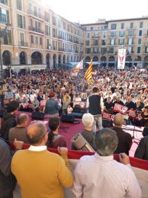Moment de la lectura del manifest a la Plaça Major de Palma.