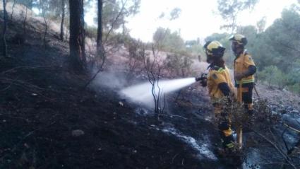 Imatge d'un foc extingit pel efectius de l'Ibanat i d'emergències 112.