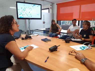 Adrover durant la reunió mantinguda amb els cossos d'emergències.