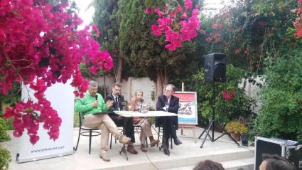 OCB i Òmnium homenatgen Maria Antònia Oliver