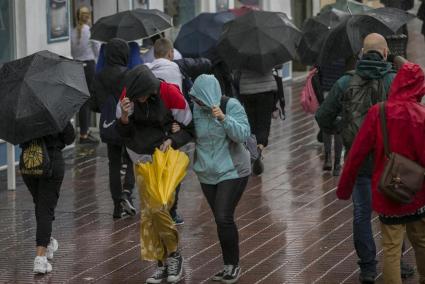 La borrasca Glòria deixarà forts vents i pluges a les Balears.