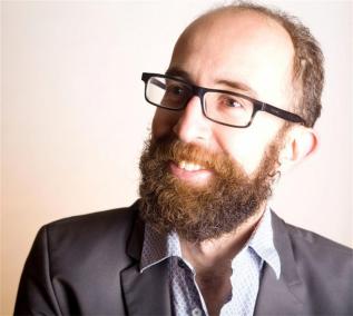 La quantia del Premi és de 7.000 euros per a obres dirigides a lectors d'entre 8 i 14 anys d'edat.