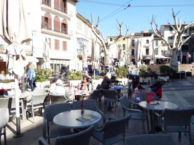 La Policia Local controlarà les terrasses de la Plaça