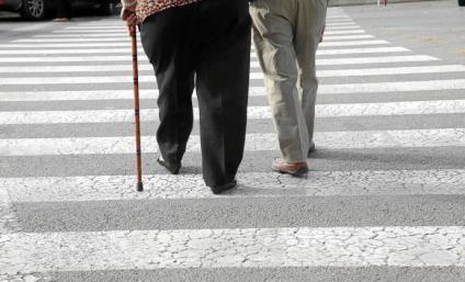 El Govern contacta telefònicament amb 14.749 majors amb dependència per assegurar-se que estan ben assistits.