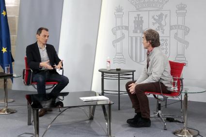 Fernando Simón i Pedro Duque han respost aquest dissabte a les preguntes formulades per nins i nines de tot l'Estat sobre el coronavirus.