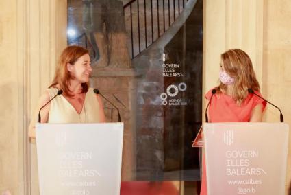 Armengol i Díaz després de la reunió mantinguda aquest dissabte amb els agents socials.