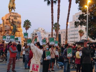 Més d'un centenar de persones s'han concentrat a Palma per reclamar una sortida ecosocial a l'actual crisi sanitària.