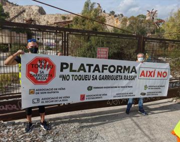 Imatge del moment de la presentació de la plataforma 'No toqueu sa Garrigueta Rassa'.