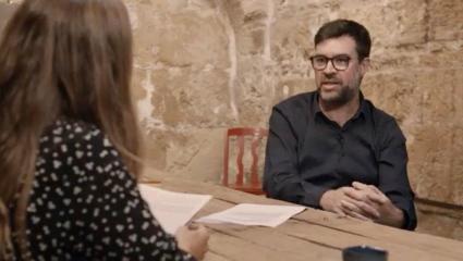 Toni Noguera, coordinador del partit, va ser l'encarregat de conduir la sessió.