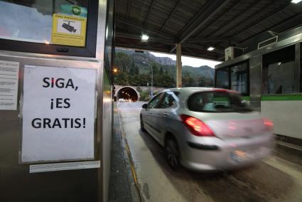 PALMA - El Consell y el Govern materializan con un acto político el rescate del túnel de Sóller.