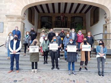 Alguns dels comerciants durant la presentació.