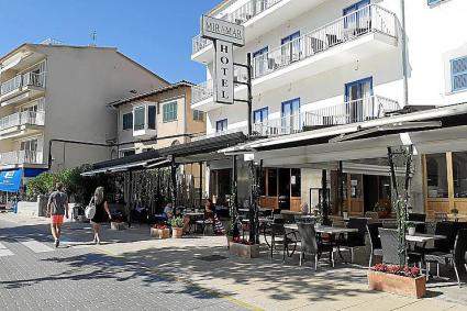 Molts dels establiments del Port quedaran tancats demà .