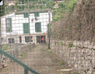 Una festa il·legal en una casa 'okupada' fa intervenir la Guàrdia Civil