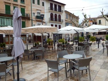 SOLLER - CORONAVIRUS - EPIDEMIAS - EL GOVERN AMPLIA EL TOQUE DE QUEDA PARA LOS BARES Y RESTAURANTES.