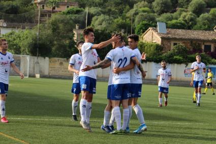 Tres punts ben a l'abast al camp del cuer Esporles