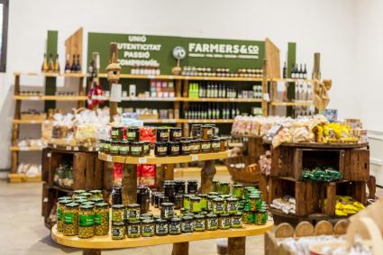 La botiga de la Cooperativa ofereix oliva de taula amb D.O.