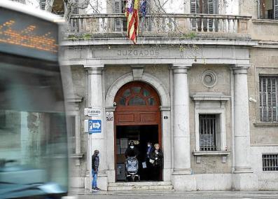 Un manobre accepta un any de presó per estafar 7 persones a Sóller