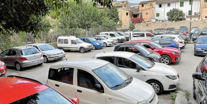 L’aparcament de la Gran Via té una capacitat d’uns 70 cotxes aproximadament.