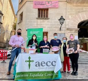 Sóller se suma al dia mundial contra el càncer de mama