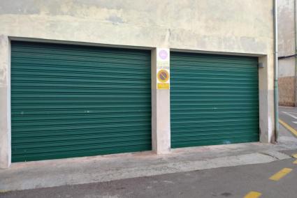 L’Ajuntament valora que es pugui aparcar davant els guals per guanyar aparcament