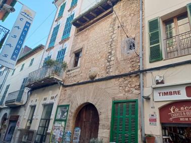 soller. urbanismo. Queixes veïnals en caure un altre tros de la casa de sa Lluna.