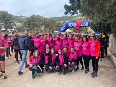 La pluja no aturà una gran participació a la Cursa de la Dona