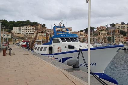Les barques de Bou, amarrades al Port.