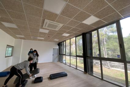 Les sales quedaren llestes el passat dilluns i durant aquesta setmana s’estan fent proves de so i altres comprovacions.