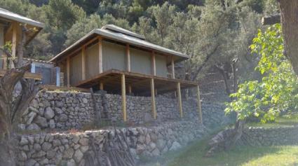 La AgÃ¨ncia de Defensa del Territori ha ordenado la demoliciÃ³n de dos bungallows sin licencia en zona