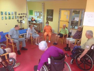 SOLLER. RESIDENCIAS TERCERA EDAD. Els residents tornen a gaudir de les activitats grupals.