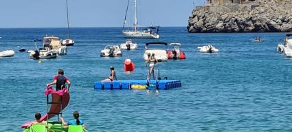 Instal·lades les plataformes a les platges