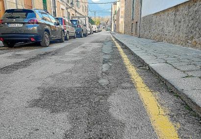 El carrer del Celler és un dels 43 inclòs en la llista de vials que s’han d’asfaltar.