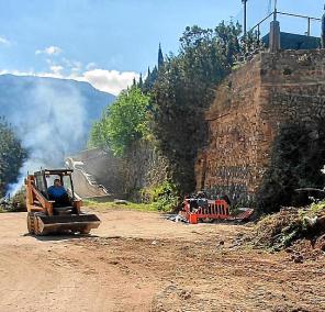Aquesta setmana els operaris treballen al solar d’Es Puig.