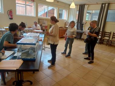 El col·legi de l'Institut es trasllada a l'escoleta de Juli Ramis.