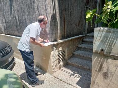 L'Ajuntament reparteix les notificacions per formar part de les meses electorals