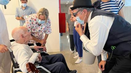 Les mascaretes deixen de ser obligatòries en residències i centres de persones majors